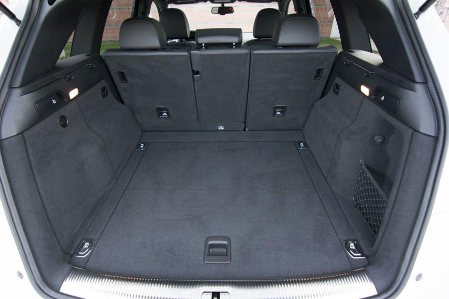 Багажник Audi Q5 TDI Quattro (8R) 2013 года  (NA) (фото 11 из 33)